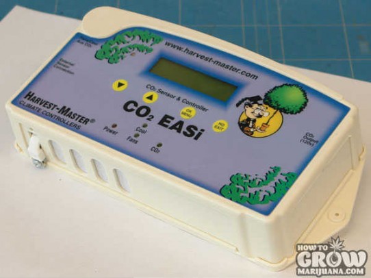 CO<sub>2</sub> EASi – CO<sub>2</sub> and Temperature Controller by Harvest Master